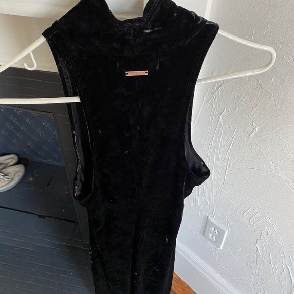 Kendall & Kylie Small Black Dress - Picture 6 of 6